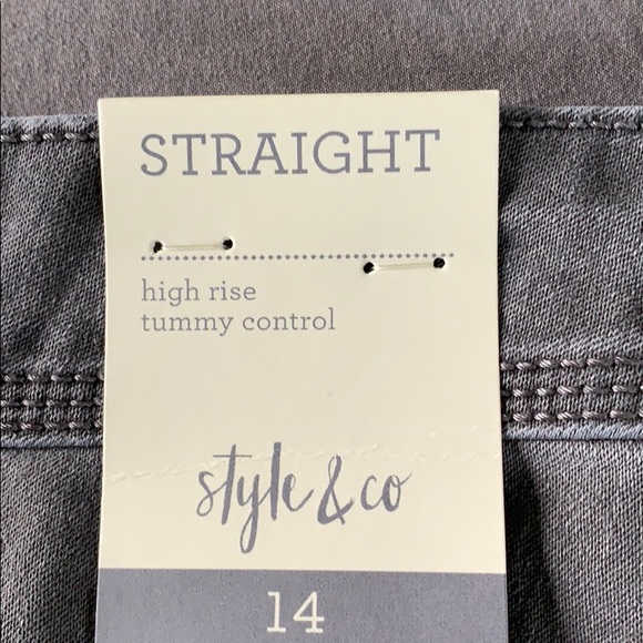 Style and Company High Rise Tummy Control Jeans. - Picture 11 of 12